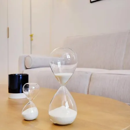 Elegant - 2br 6p - Opera